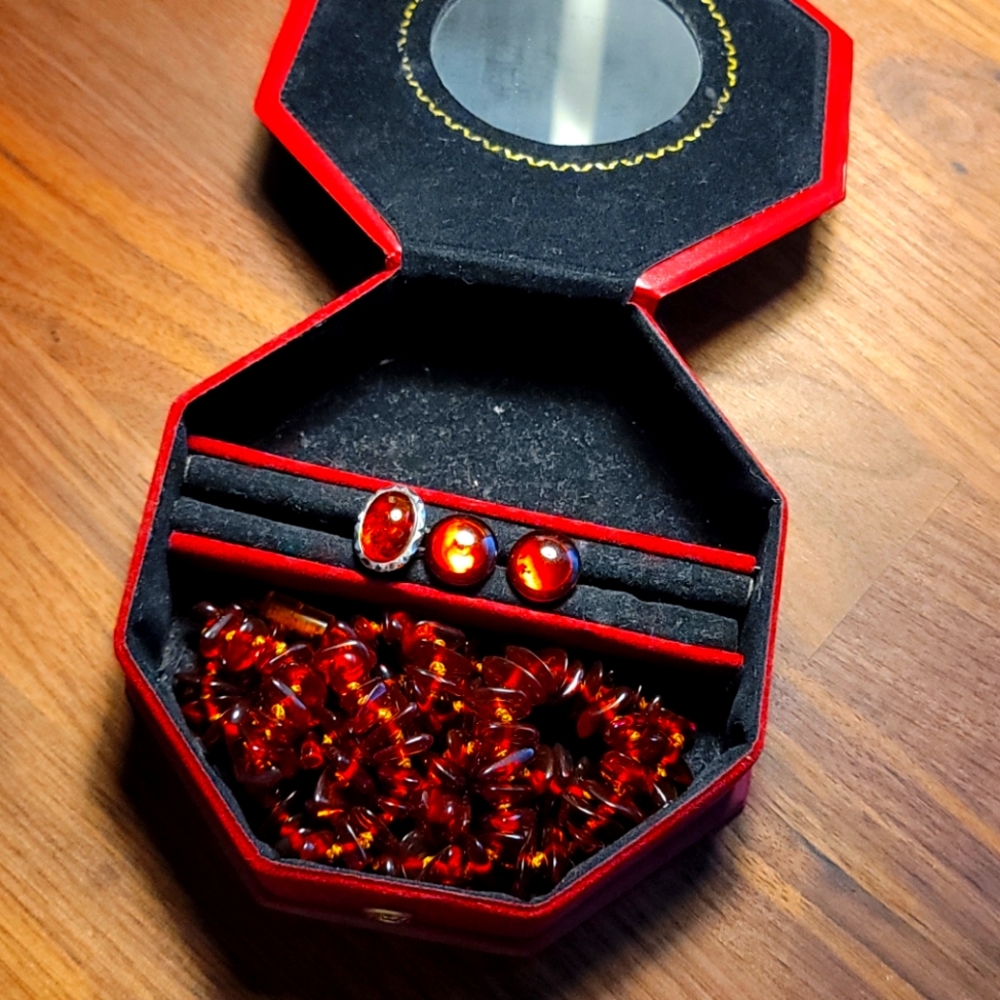 Amber necklace earrings ring set vintage